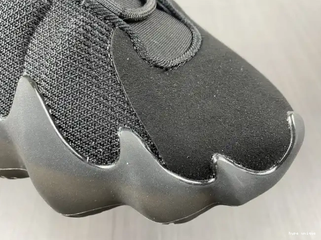 hype 400 YEEZY ADIDAS H68032 0525